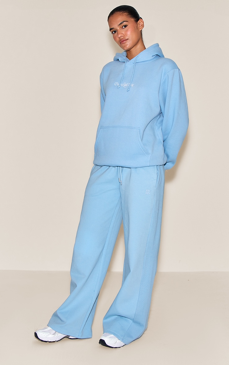 Hoodie oversize en sweat bleu ciel à logo brodé image 3