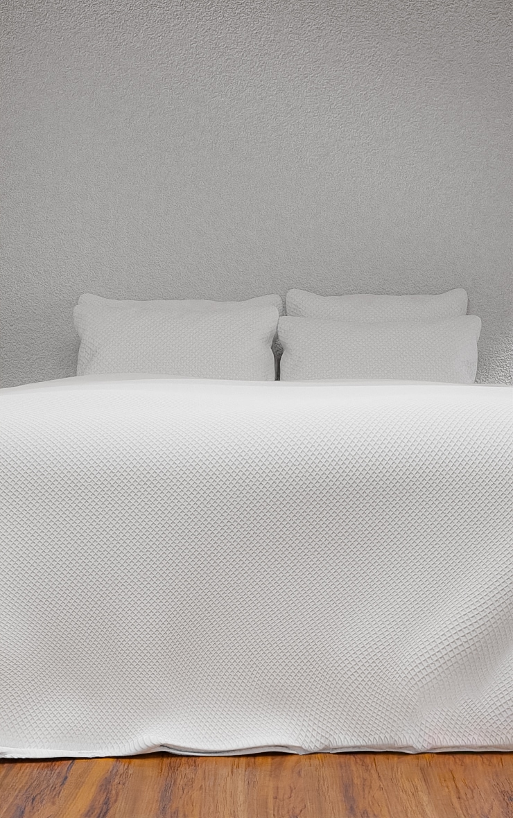 PRETTYLITTLETHING White Waffle King Duvet Set image 3