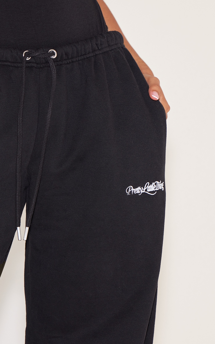 Petite Jogging large noir à logo "PrettyLittleThing" image 4
