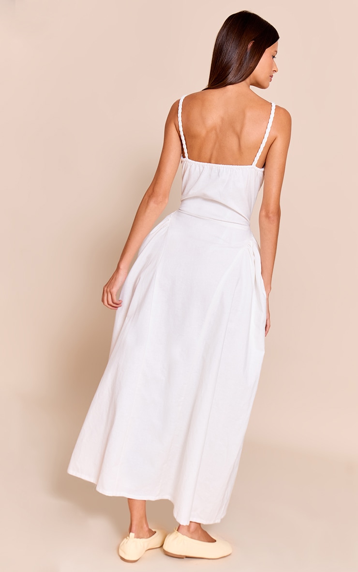 Robe Mi-Longue Tressée Blanche Taille en V image 2
