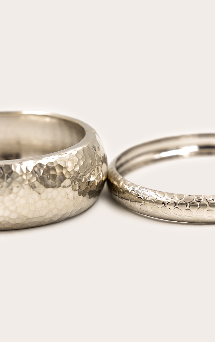 Silver Textured Clasp Bangle 2 Set image 3