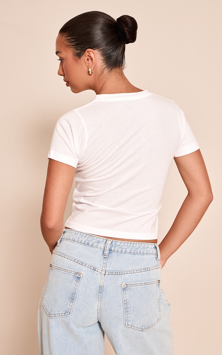 T-shirt court ajusté blanc à graphique coquillage image 2