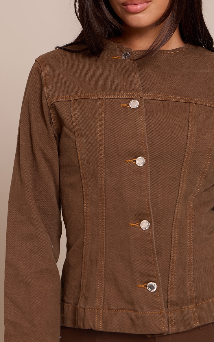 Chemise kaki foncé sans revers à boutons asymétriques image 4