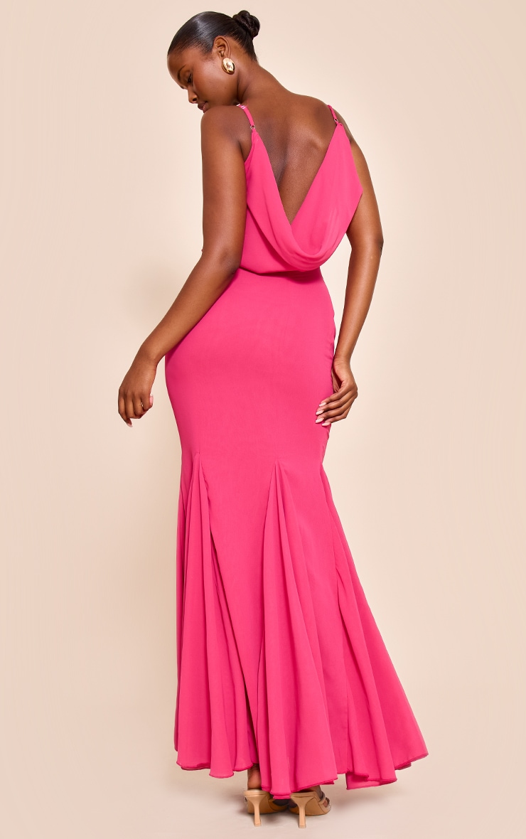 Robe longue en mousseline de soie fuchsia sans manches à col rond et dos bénitier image 2
