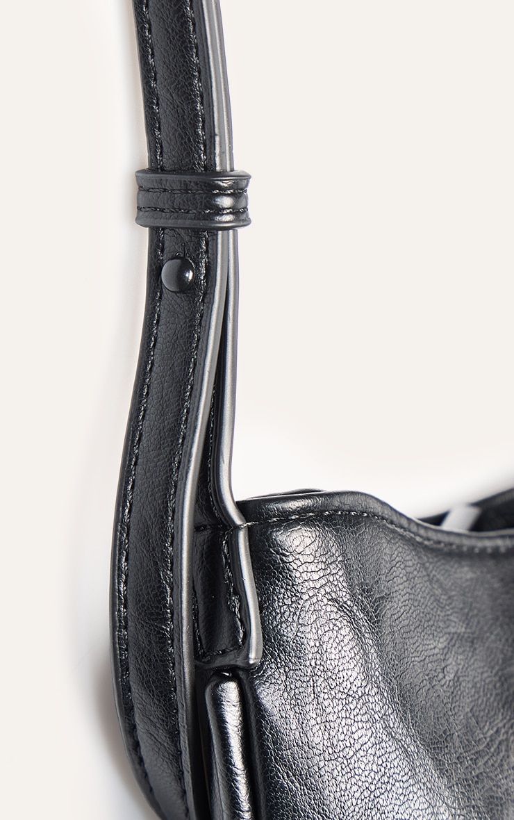 Sac à main style baguette en PU texturé noir image 5