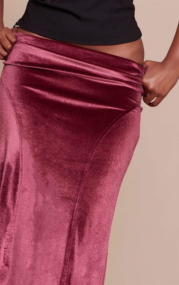 Jupe longue en velours prune à lisérés structurants image 4