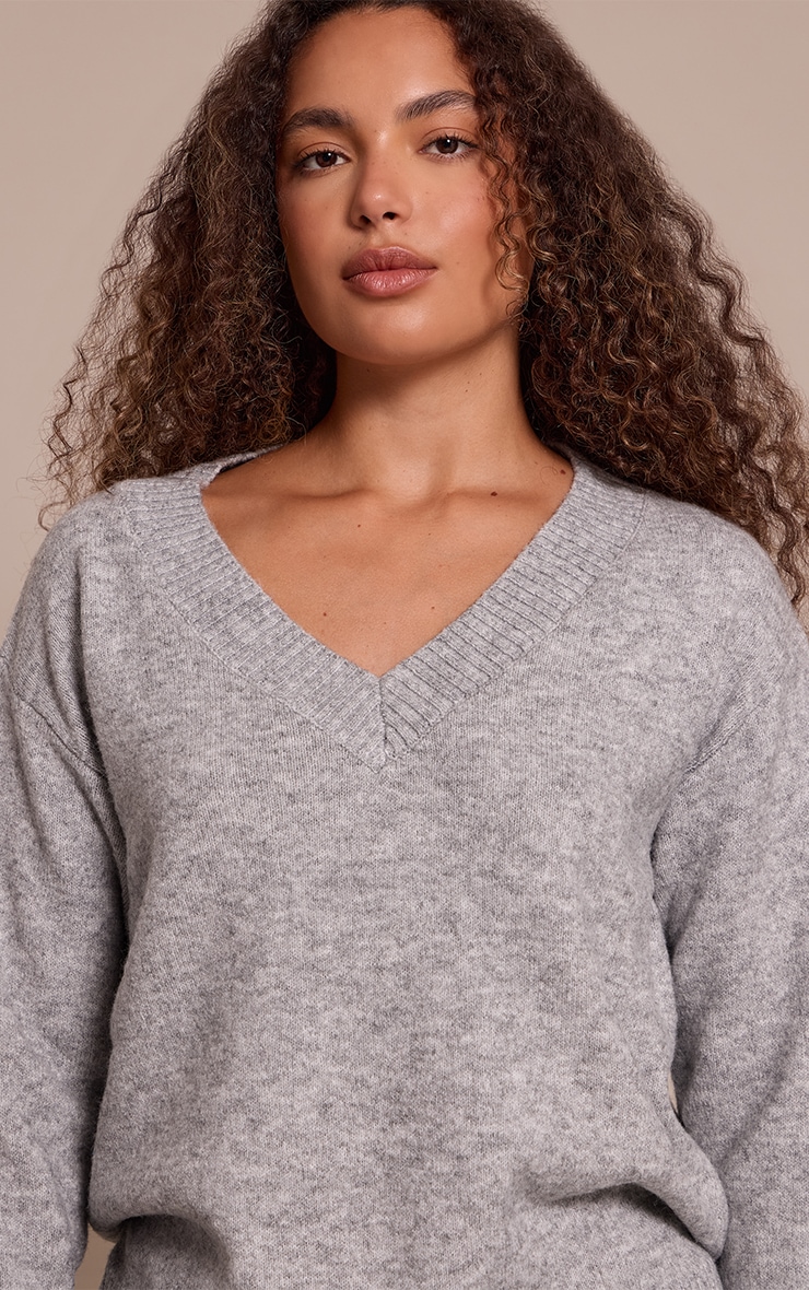 Tall Ash Grey Knit V-neck Jumper image 4