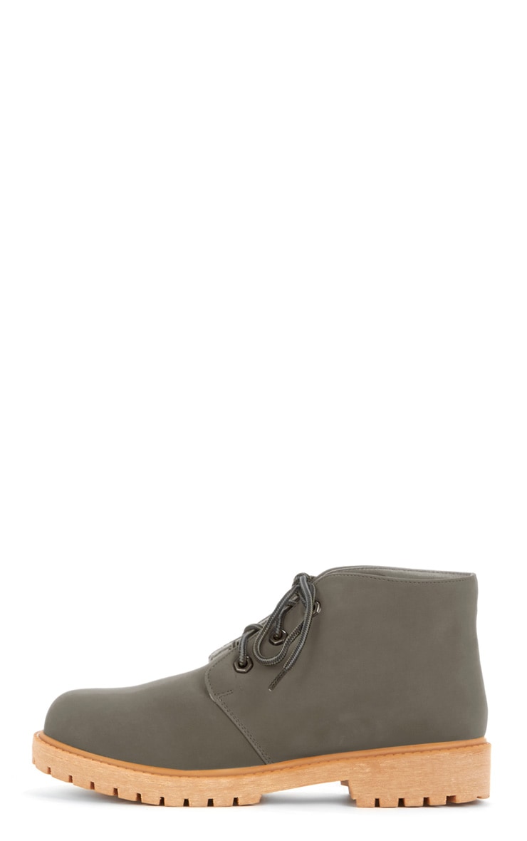 Iyanna Grey Desert Boots Boots PrettyLittleThing