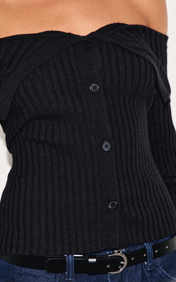 Top en maille tricot côtelée noire à boutons et détail replié image 4