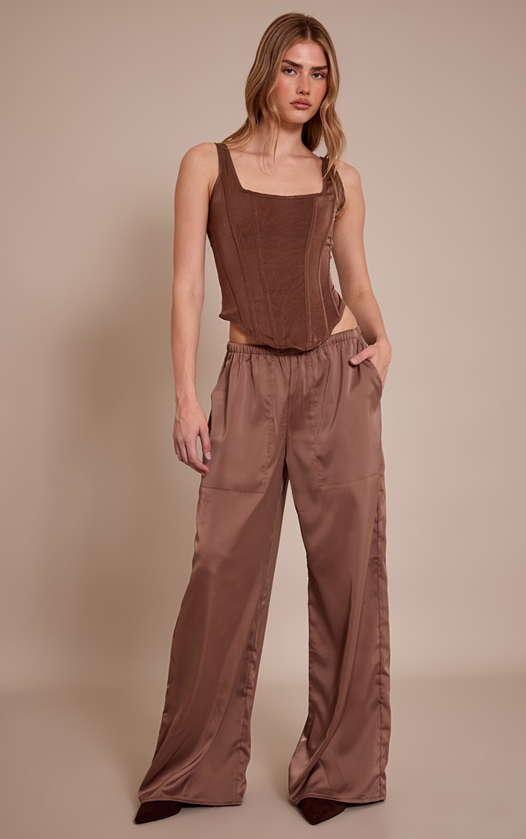 Corset long à texture champignon, à baleines et à ourlet asymétrique. image 3