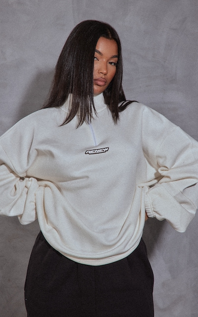 oversized cream sweatshirt