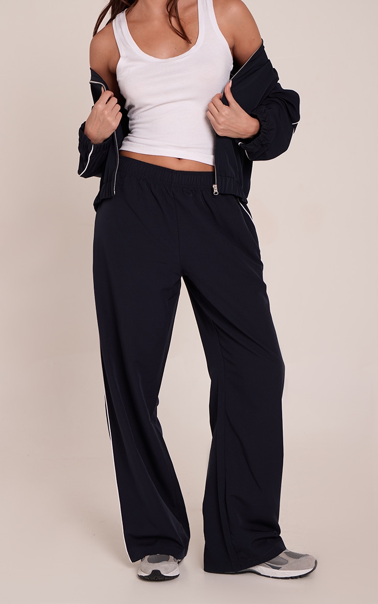 Pantalon de survêtement droit bleu marine à lisérés contrastés image 2