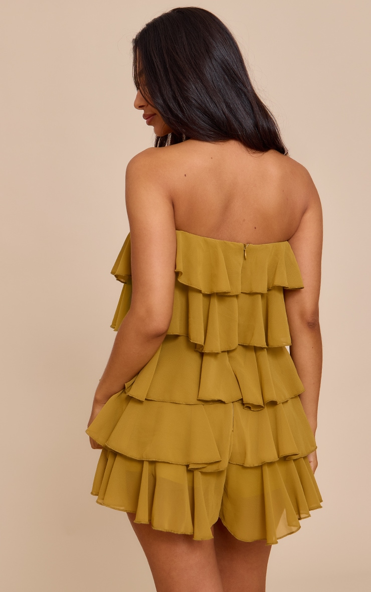 Petite Combishort bustier en mousseline de soie vert olive à volants image 2