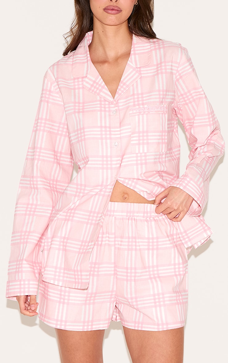 PRETTYLITTLETHING Ensemble de Pyjama Court Rose à Carreaux Brodé image 1