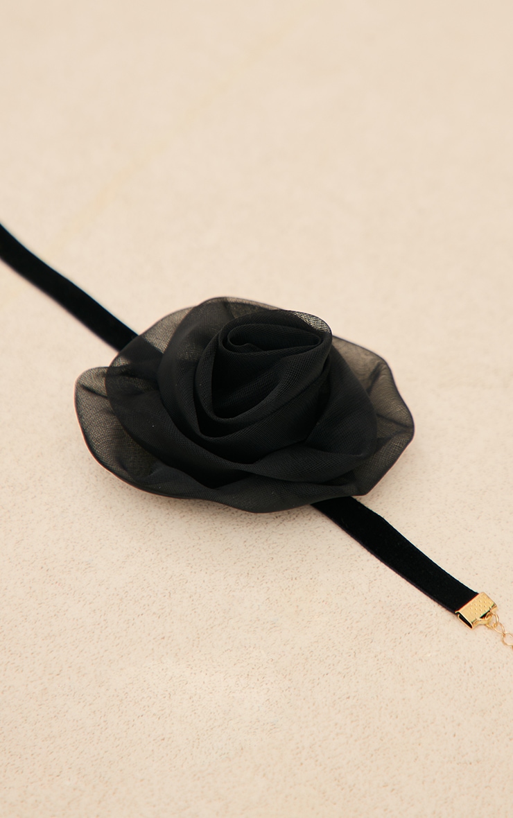 Collier ras-de-cou en organza noir à fleur image 3