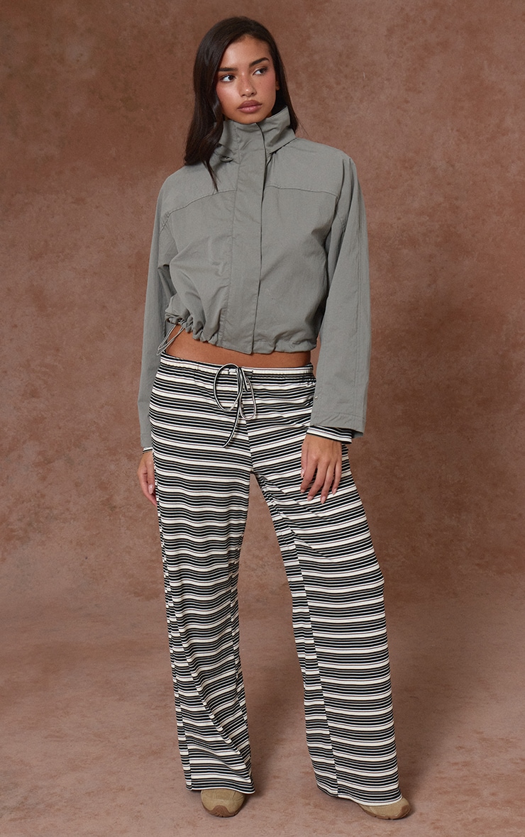 Olive Funnel Neck Removable Hood Windbreaker image 3