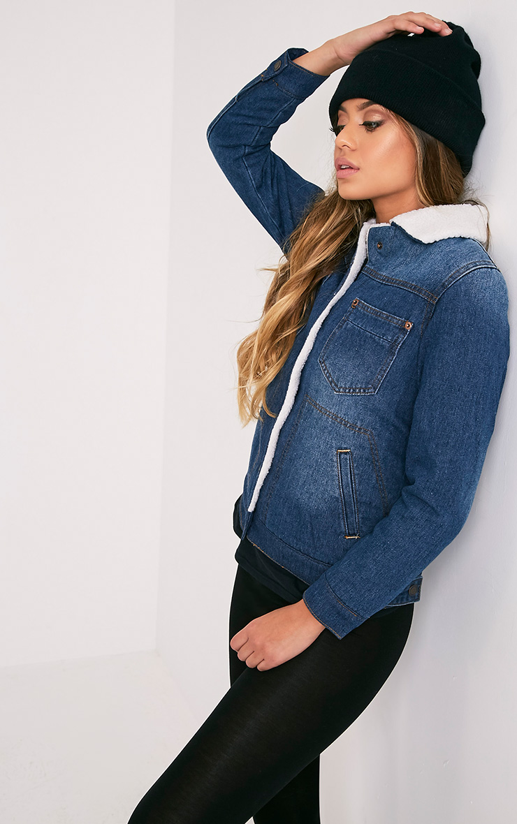 Daariela Mid Wash Shearling Lined Denim Jacket PrettyLittleThing