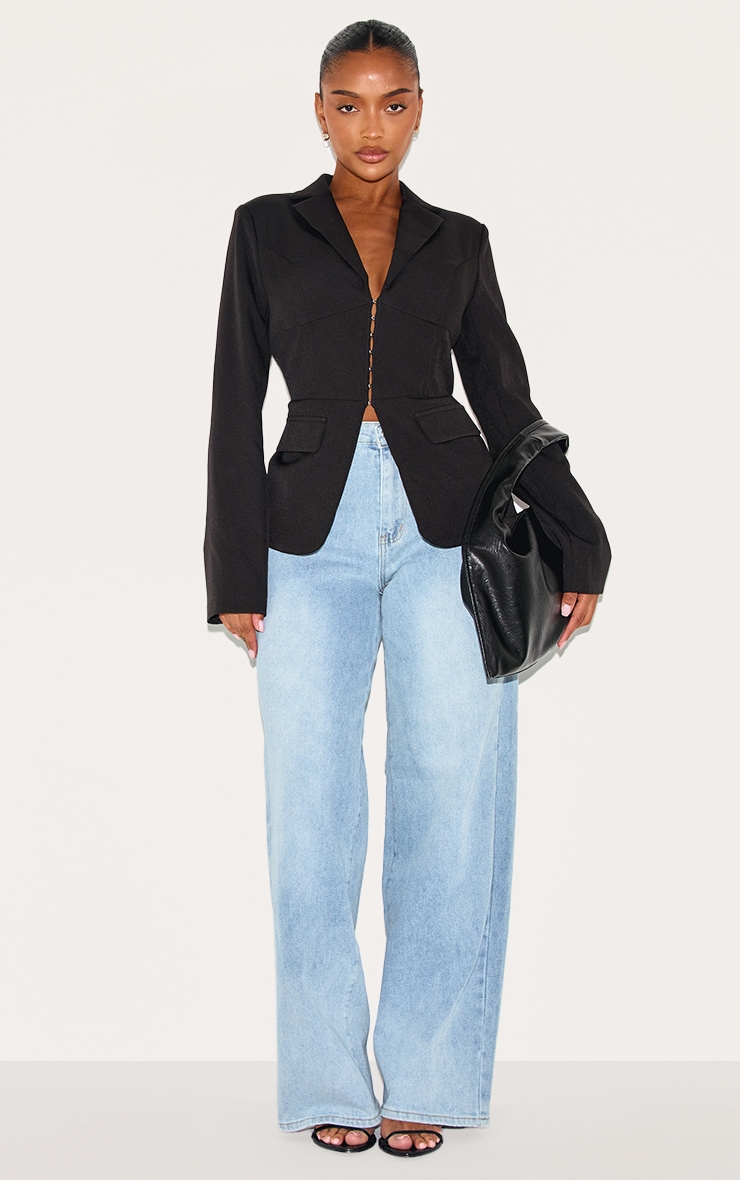 Shape Blazer de tailleur noir à décolleté et taille cintrée image 3