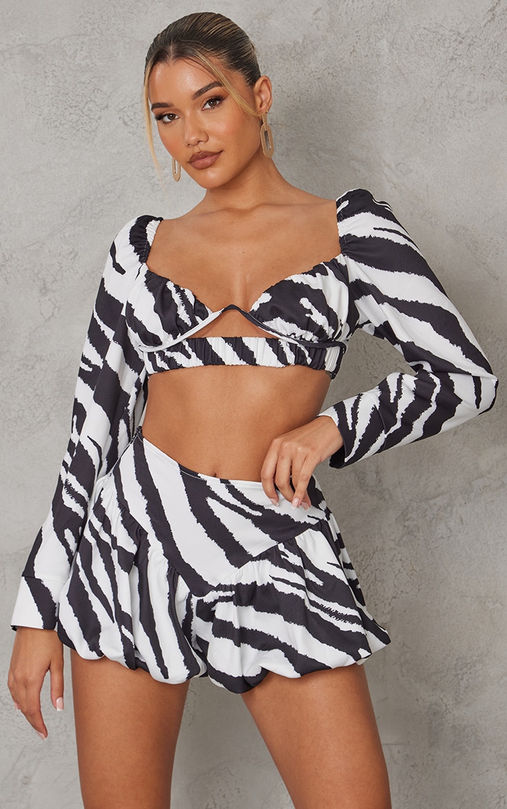 Black Zebra Print Floaty Peplum Shorts image 4