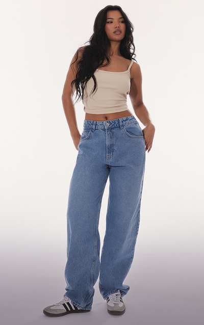 PRETTYLITTLETHING Jean boyfriend taille haute délavé bleu moyen déchiré sur les genoux