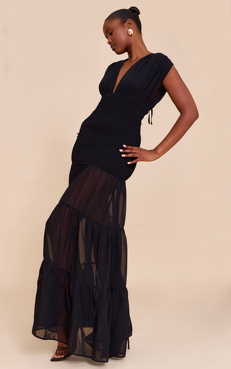 Robe longue en mousseline de soie noire froncée à étages image 3