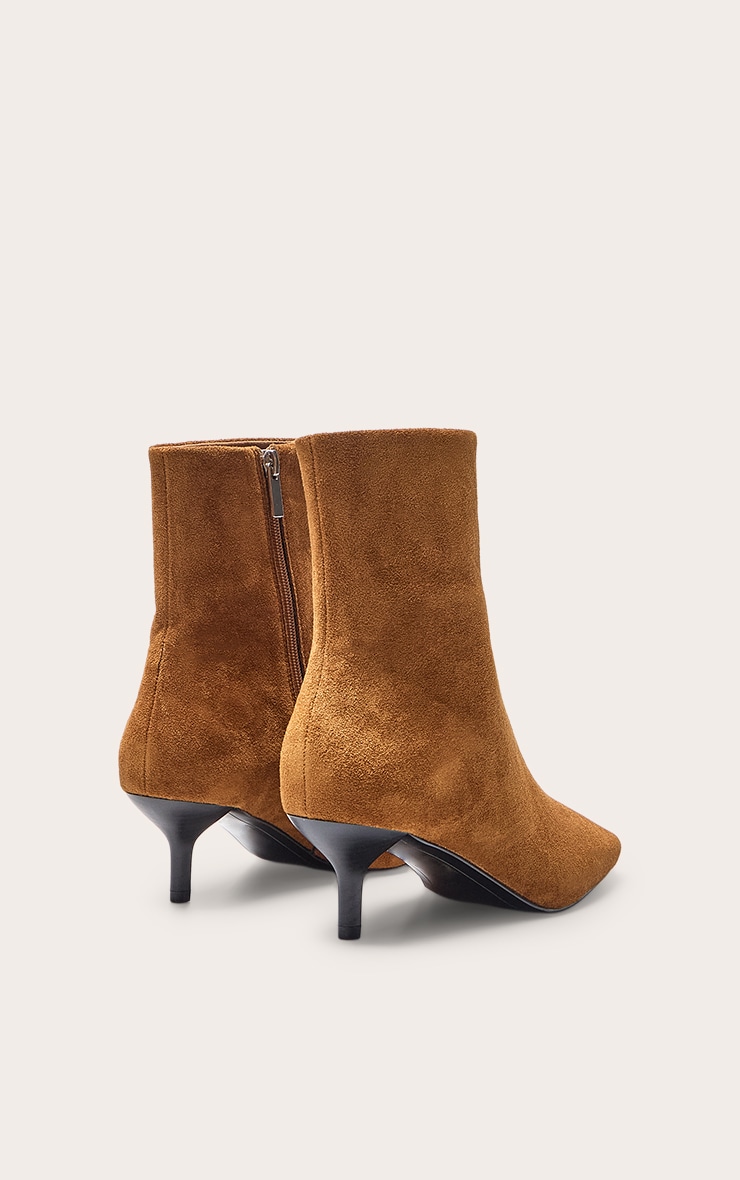 Bottines en suédine marron clair à talon kitten et bouts ciselés image 4