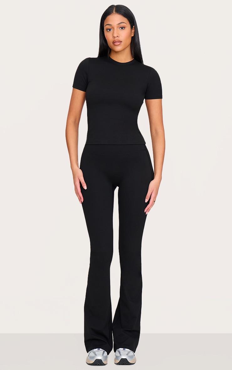 Tall Black Sculpt Longline Short Sleeved Gym Top image 3
