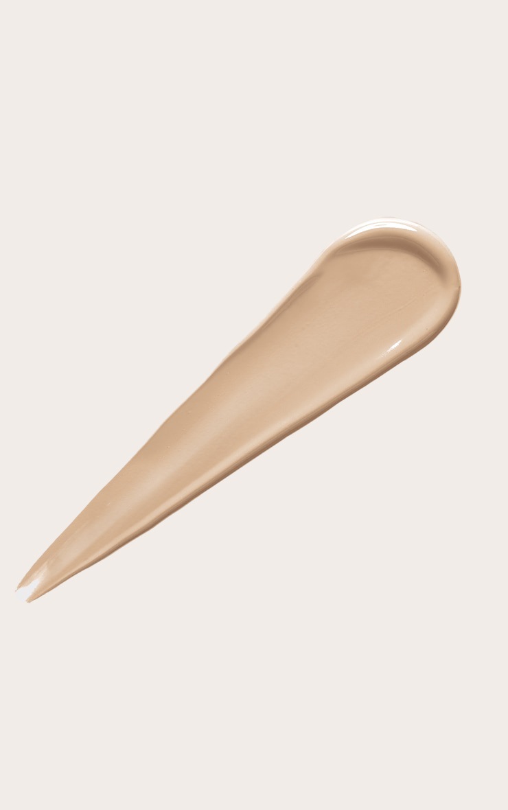 L’Oréal Paris Infallible 32H Fresh Wear Foundation 130 Beige Vitamin C image 3