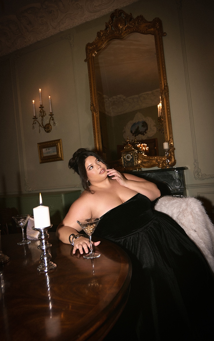 Plus Robe bustier longue droite en velours noir image 4