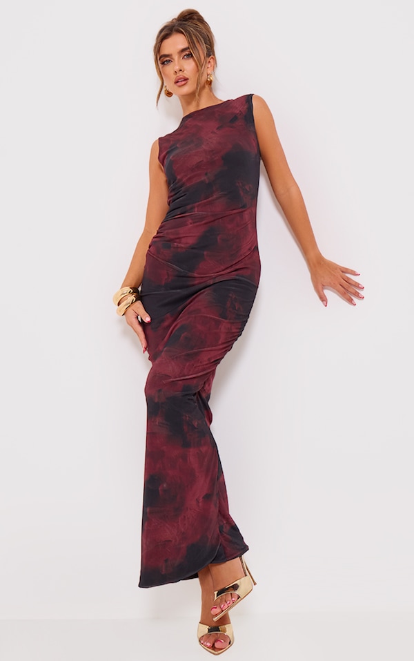 Robe longue en mesh bordeaux fleuri