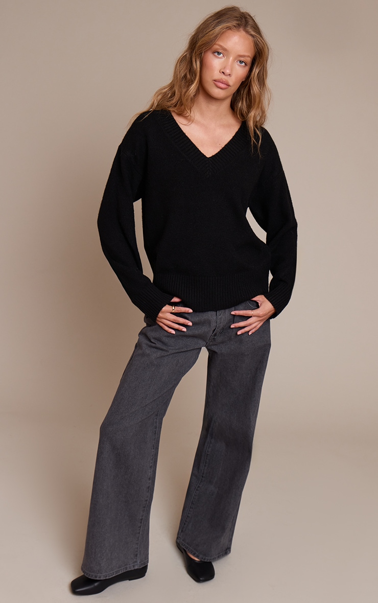 Black V Neck Knitted Sweater image 3