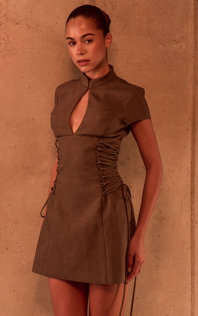 PLT Label Robe de tailleur trapèze café au lait à col mandarin et lacets