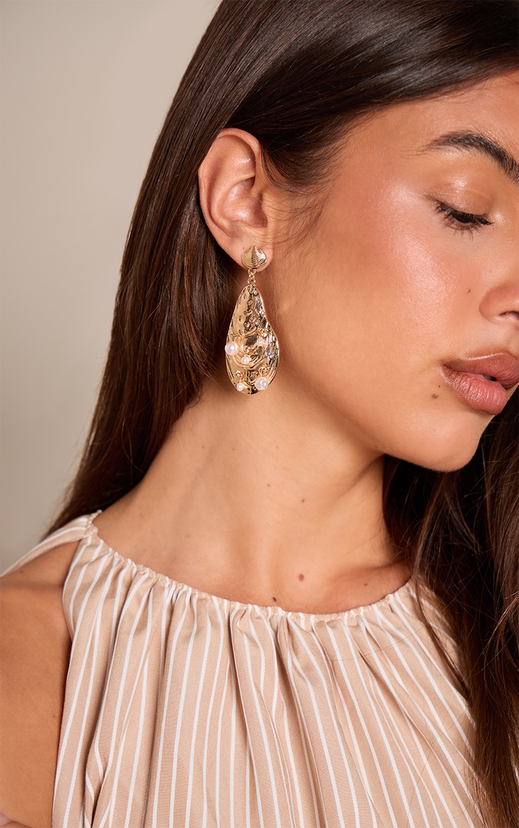 Gold Hammered Oyster Shell Pearl Earrings