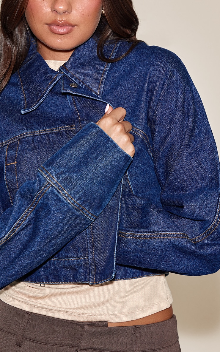 Veste en jean indigo à boutons cachés image 4