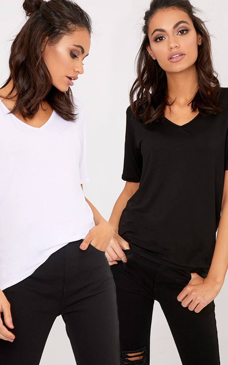 Basic Black & White V Neck T Shirt 2 Pack Tops PrettyLittleThing AUS