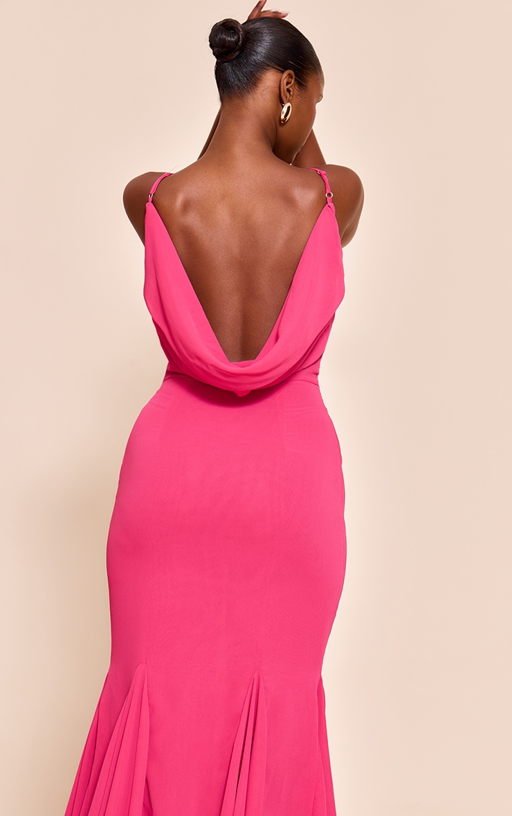 Robe longue en mousseline de soie fuchsia sans manches à col rond et dos bénitier image 4