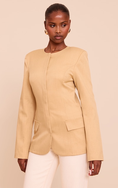 Blazer sable sans revers à épaules carrées et taille cintrée