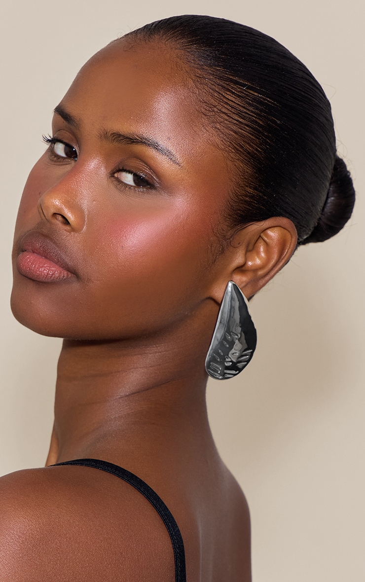 Silver Oyster Shape Oversized Stud Earrings image 1