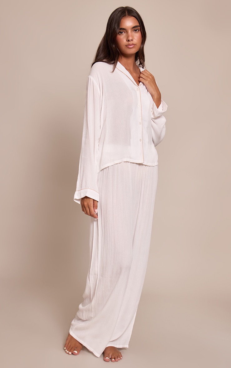 White Contrast Piping Crinkle Long Pj Set image 3