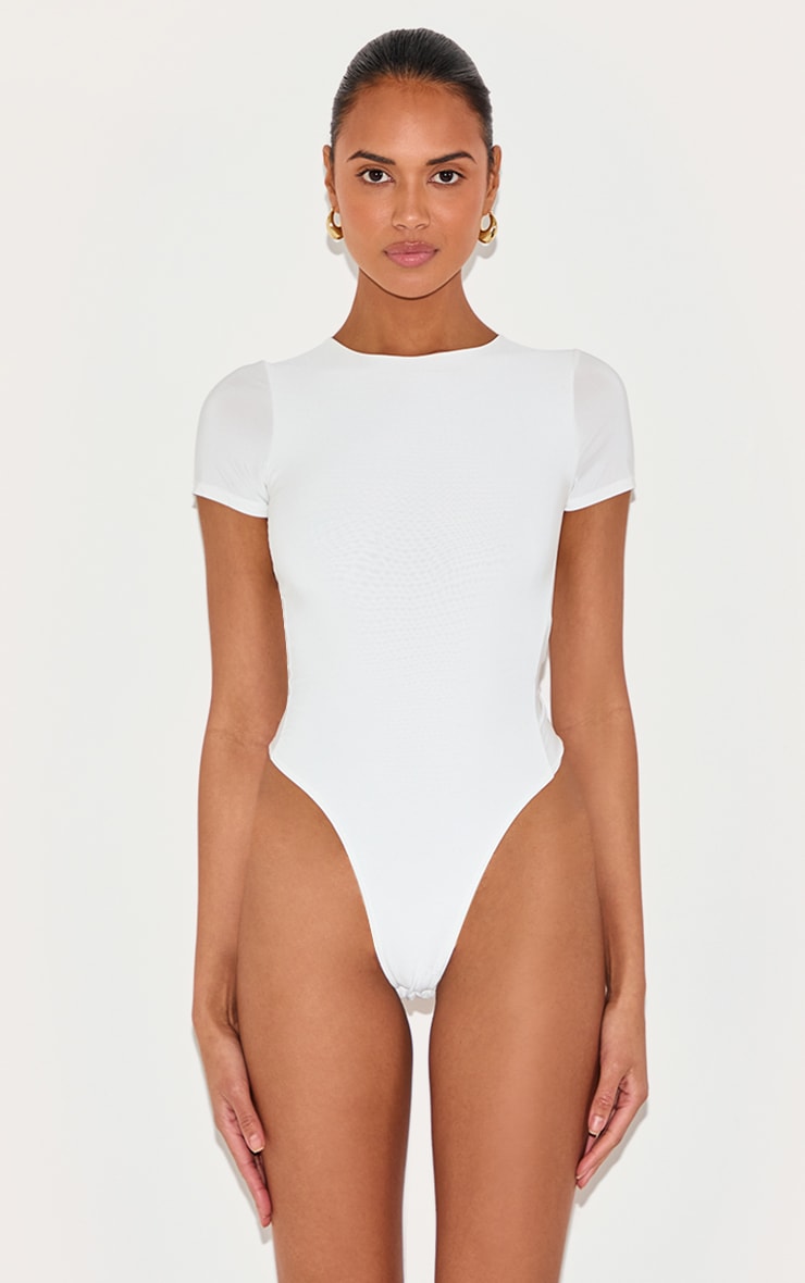 Body basique moulant blanc clair à manches courtes image 2