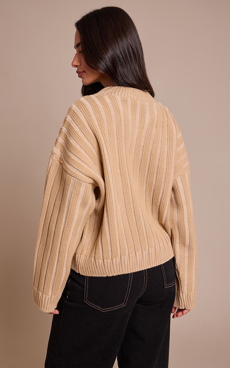 Petite Pull en maille tricot épaisse côtelée beige à col en V image 2