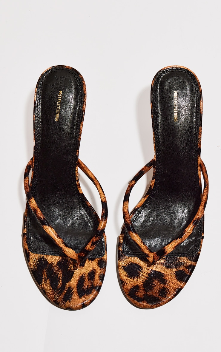 Leopard print thong sandals outlet
