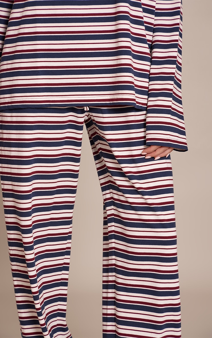 Pantalon large bordeaux à rayures et cordons ajustables image 4