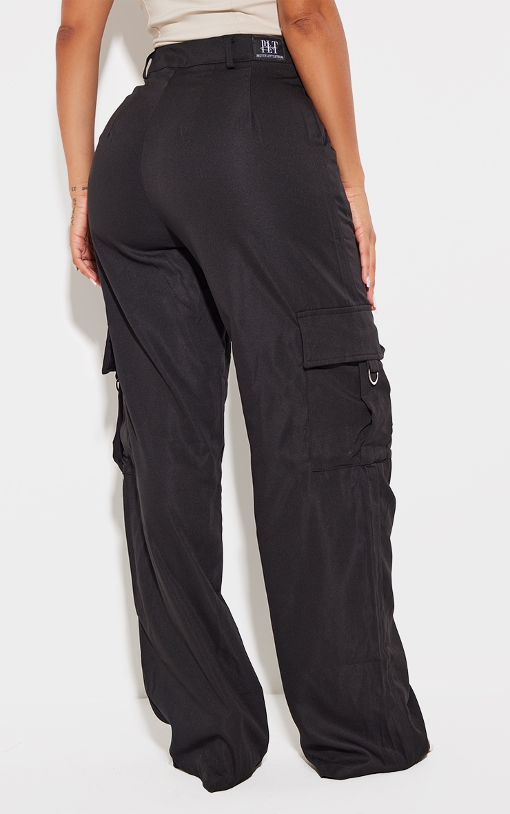 Black cargo trousers plt top