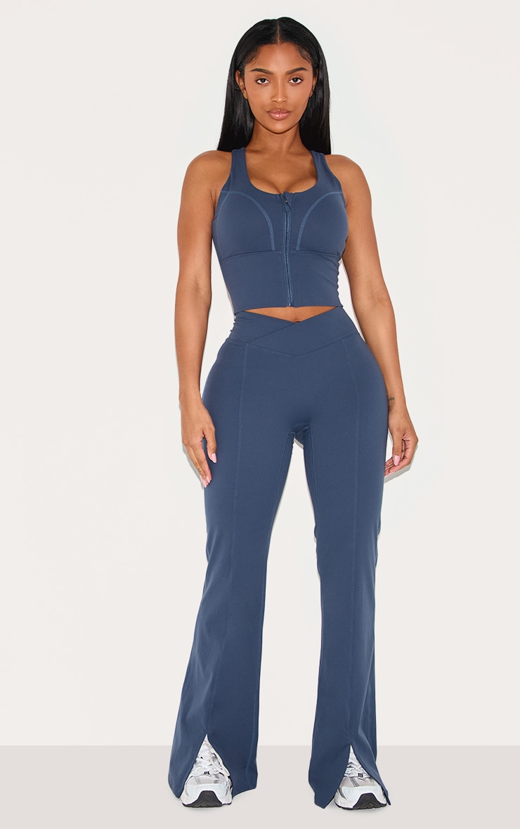 Shape Brassière de sport longue en Sculpt bleu marine à bonnets et zip image 3