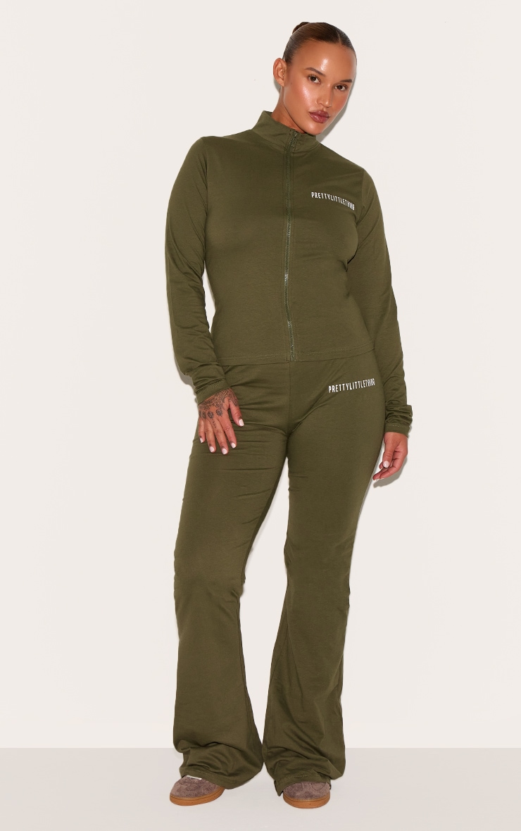 PRETTYLITTLETHING Plus Khaki Jersey Zip Through Long Sleeve Top image 3