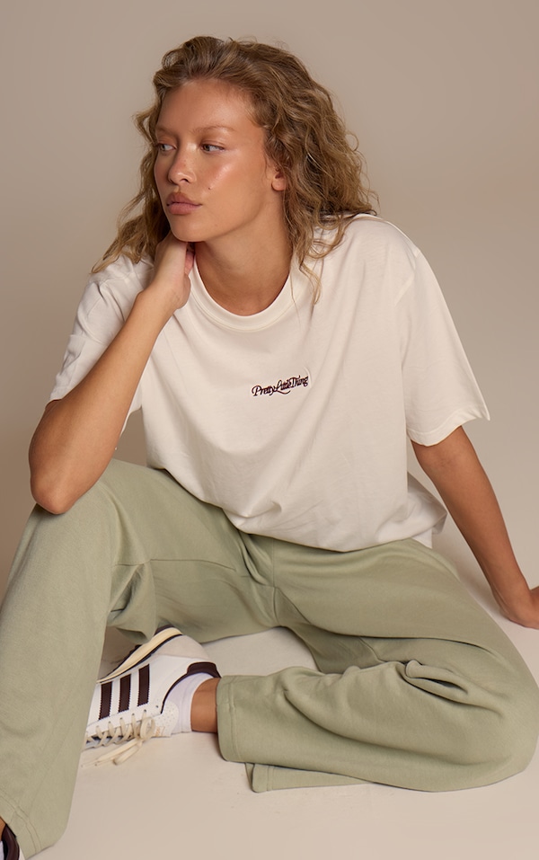 Cream Prettylittlething Oversized T-Shirt