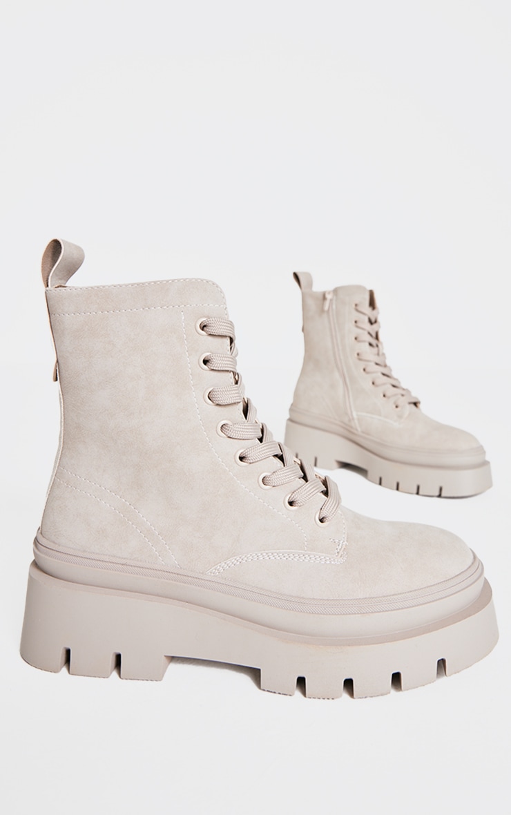 Bottes style motard en PU beige à bout rond et semelle chunky image 3