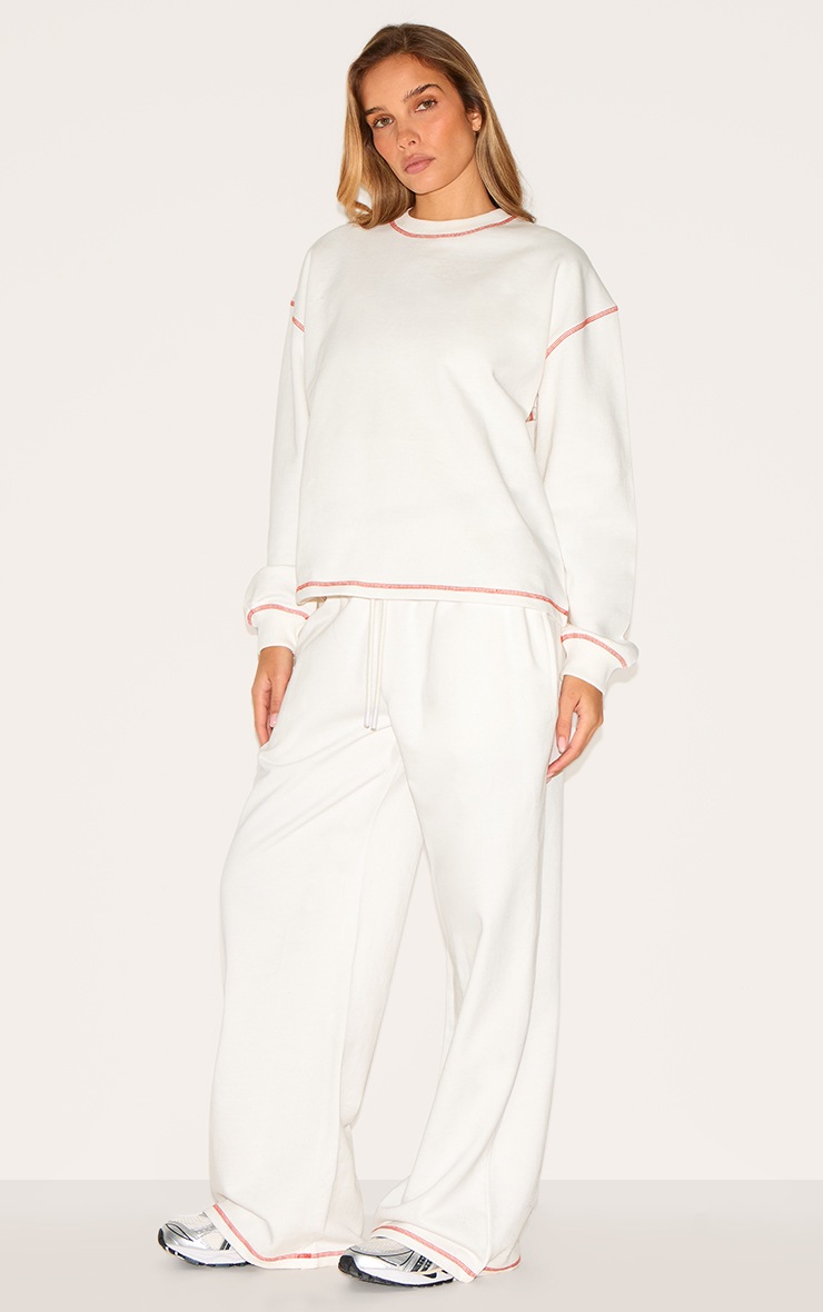 Sweat crème à doublure en polaire et coutures contrastantes image 3