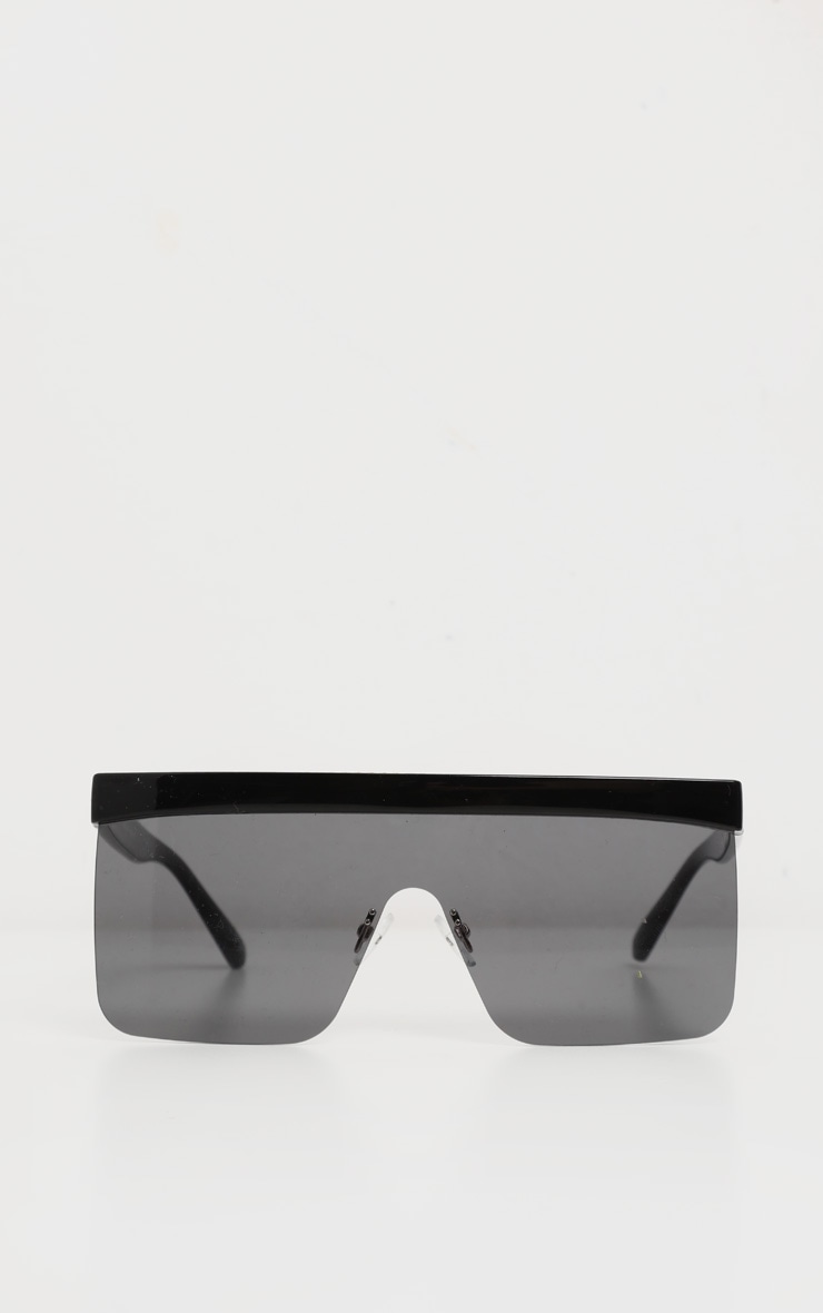 black flat sunglasses